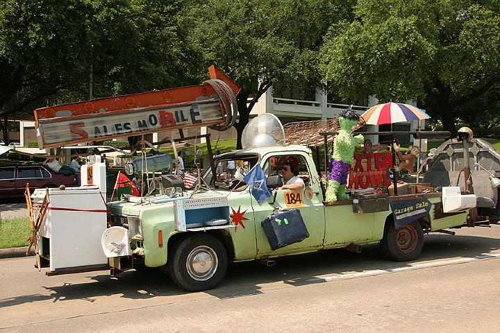h20070511_ArtCarParade1 168 